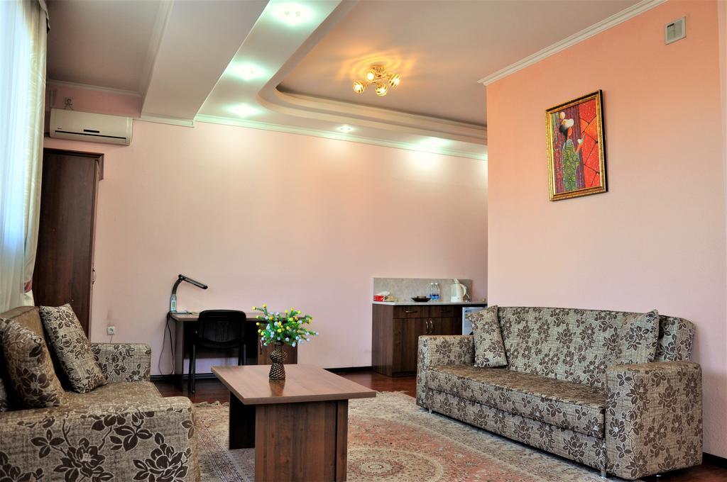 Bishkek Villa Hotel 외부 사진